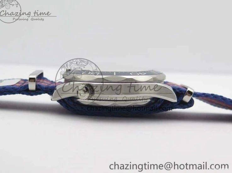 0213 FashionForward Seamaster 300M 007 SS URF 1:1 Best Edition White Dial Ceramic Bezel On Nylon Strap A2507(Free SS Bracelet) 8118